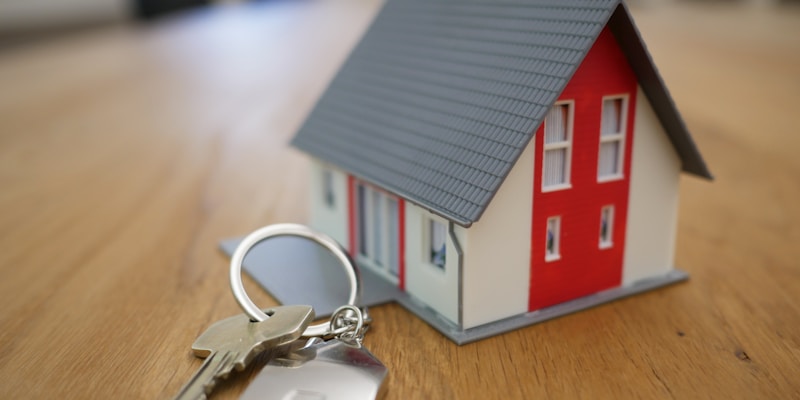 WhatsApp for Real Estate: Closing 40% More Deals in 2026